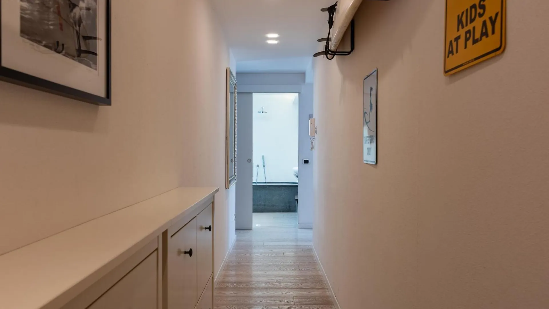 10 Minuti Da Stazione Milano Centrale Apartment 0*, Milan Italy